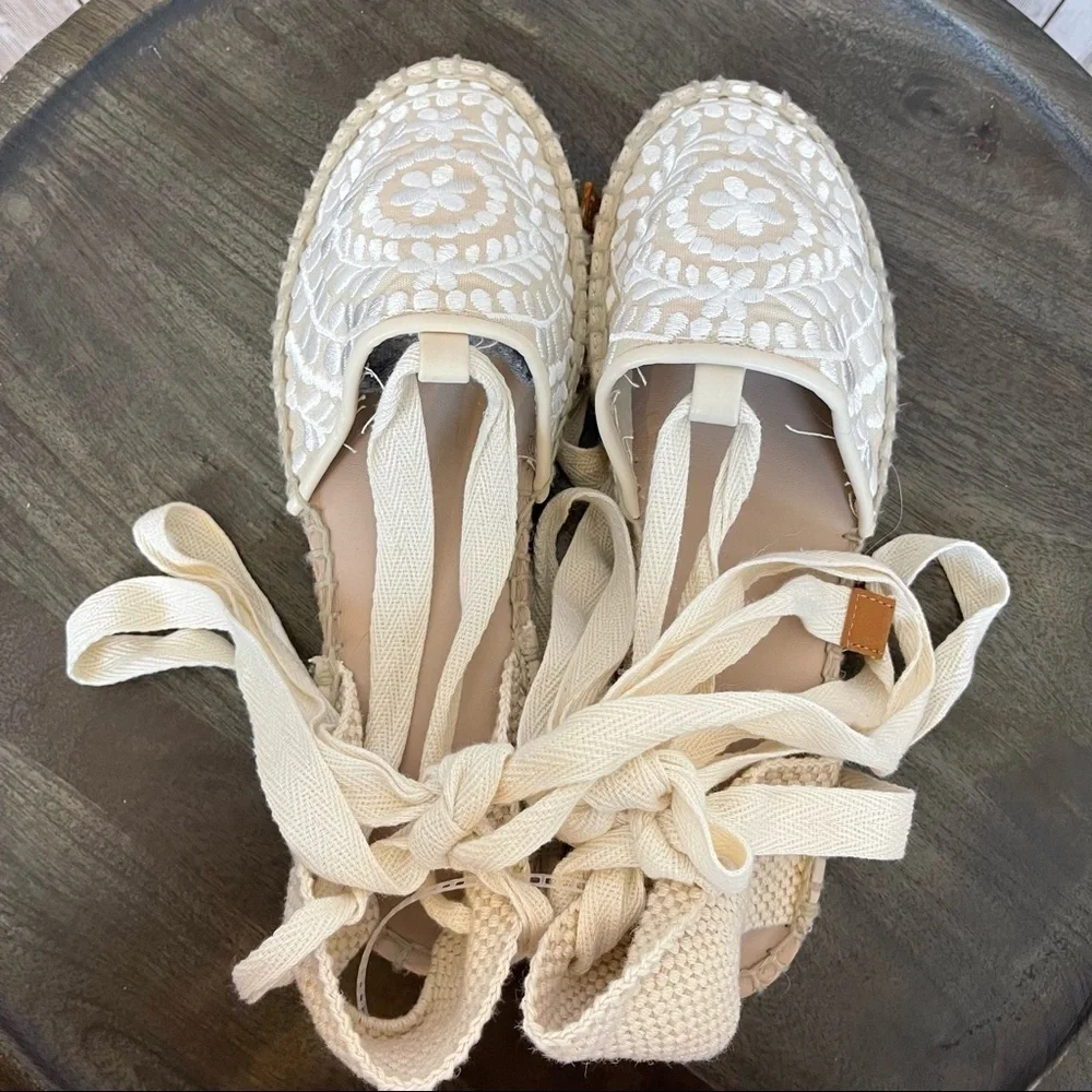 Aldo Floral Embroidered Espadrille Sandal Size 8.5 Women